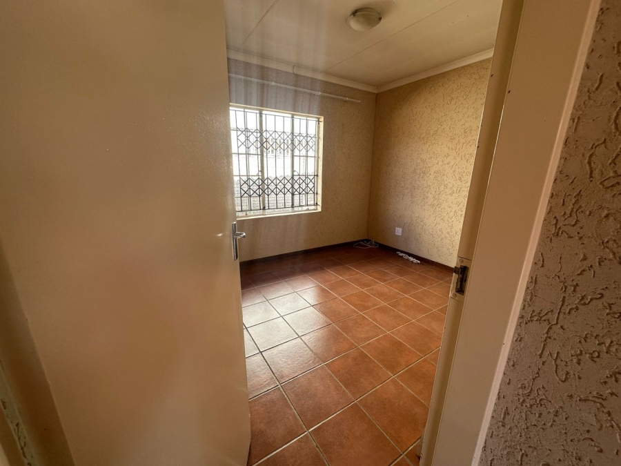 3 Bedroom Property for Sale in Waterval East North West